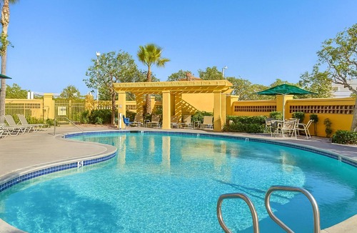 Guasti Apartment | Your Home Away From Home! Spacious Unit. Close to Cucamonga-Guasti Regional Park