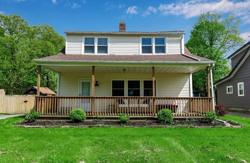 Lake Erie Beach Cottage | "Your House Too"