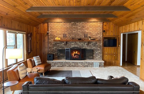 Crivitz House | Your Northwoods Waterfront Getaway