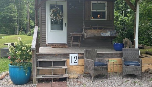 #12 Pondside cabin on the Creek