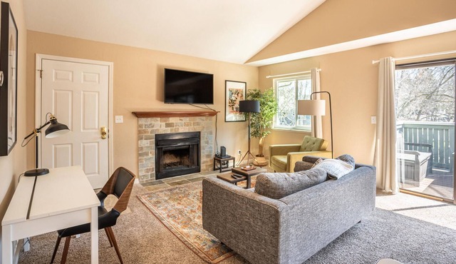 1BR Condominium in San Ramon