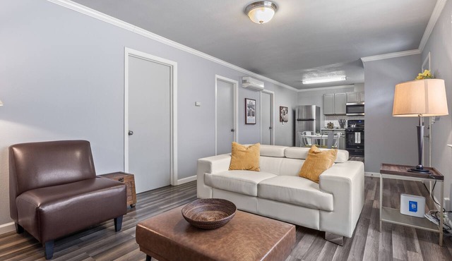 2BR Getaway Near Downtown, Old Sac & Riverfront