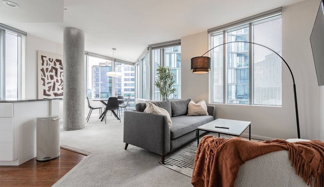 2BR | Gym, Pool | Bellevue | Sophari Towers H