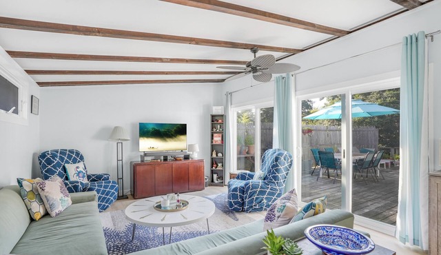 3-bedroom cottage in fabulous Fire Island Pines with AC