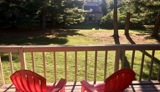 3 BR walking distance to Loon and Lincoln downtown