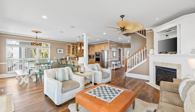4 Bdrm Gulf Front Home w/Private Pool in Cape San Blas