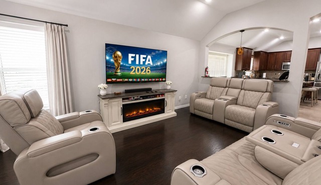 4mi to AT&T Stadium-Outdoor Patio TV + Fire Pit-Pool Table - Massage Recliners