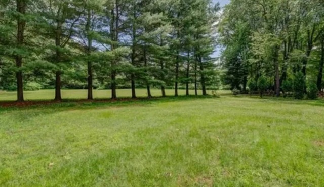 A Home Away From Home In East Hartford!