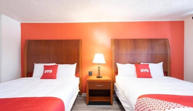 Affordable Room with 2 Queen Beds Room Perfect for Atlanta Adventures w/Parking