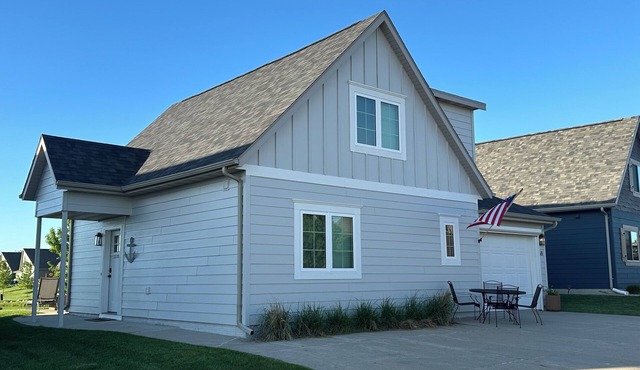 Anchor Pointe at Bridges Bay. FREE waterpark passes and one-of-a-kind features!