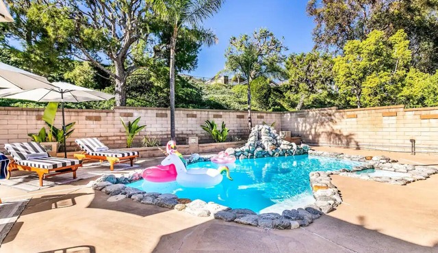 Aria Pool Villa
