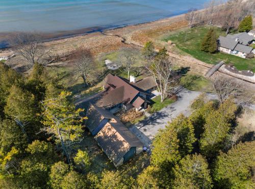 Baileys Harbor Lakefront Abode by Simple Life Rentals