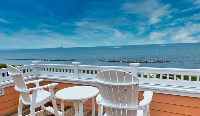 Beachfront Home, Sunset Views & Bay Creek Access