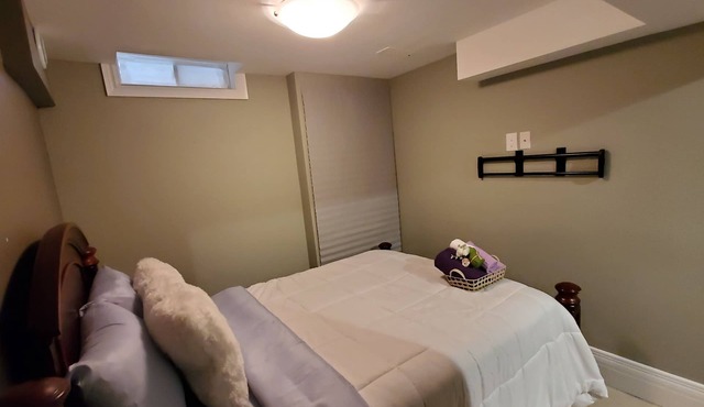 BEAUTIFUL PRIVATE ONE BEDROOM APARTMENT ON AIRPORT ROAD! in Brampton
