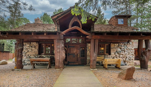 Big Bear Hideaway - Kodiak Kastle log cabin in Boulder Junction