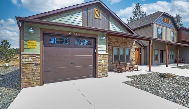 Black Hills Retreat-Quiet Escape in Rockerville King Bed