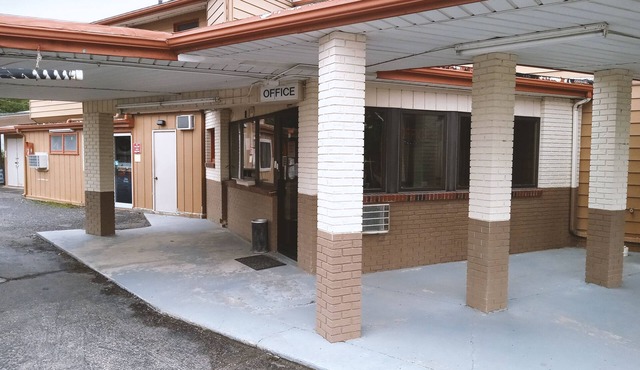 Blue Way Inn And Suites Winfield