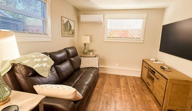 Bonifacio Oasis | Full Kitchen | Washer Dryer