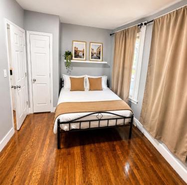 Budget Private Room 1 near Yale & Hospitals - Grasso