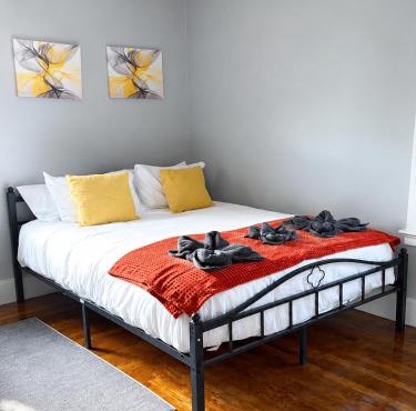 Budget Private Room 3 near Yale & Hospitals Grasso