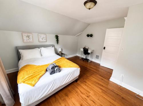 Budget Private Room 4 near Yale & Hospitals Grasso