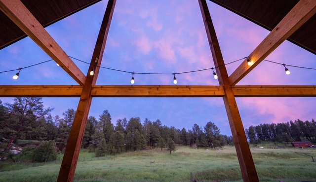 Buffalo Bungalow - 2 BD Cabin