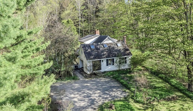 Cape Cod Home in Woodstock, Pet-Friendly & Wooded