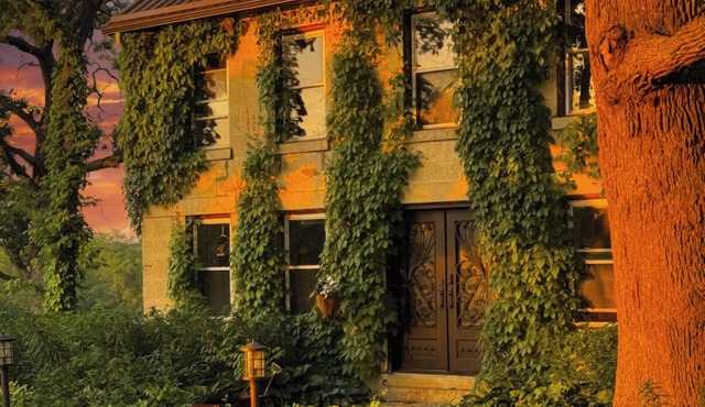 Charming 1855 Stone Farmhouse Retreat – Cozy Stays & Picturesque Views Await