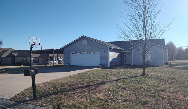Charming 3-Bedroom House in Iola