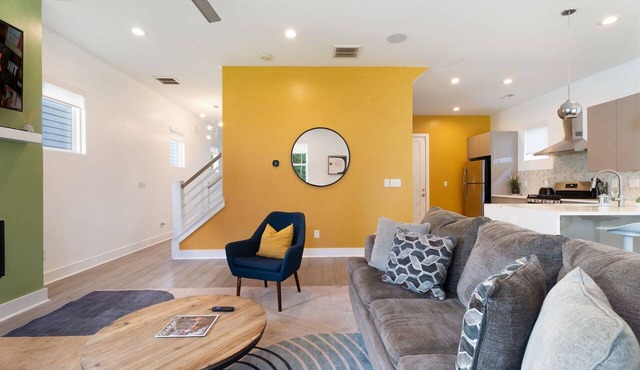 Charming 3BR Charlotte Holiday Home with Patio in Charlotte