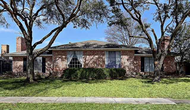 Charming Central Plano Duplex in Plano