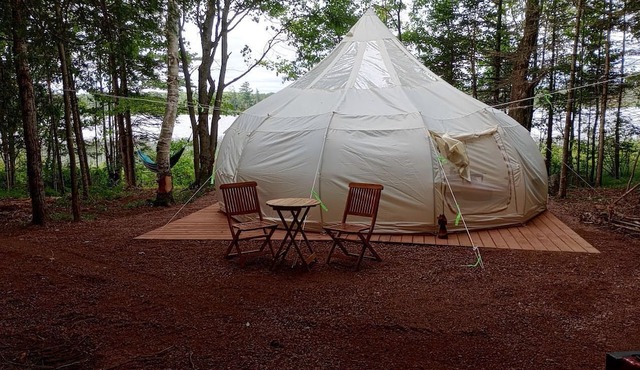 Charming Lakefront Bell Tent Perfect for a Romantic Escape in Wisconsin