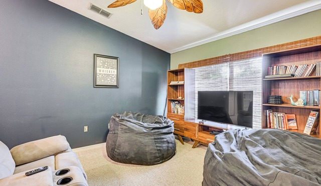 Close to Dtwn! Family-Friendly Dade City Townhome