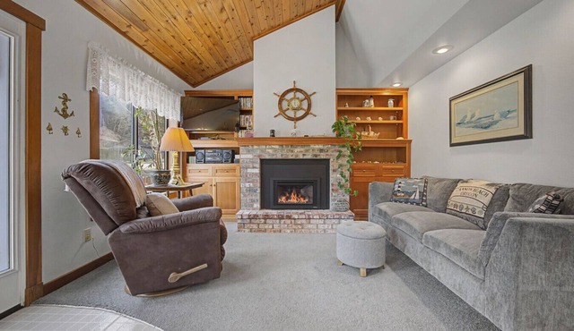Coastal Escape with Fireplace, Three Decks & Easy Beach Access