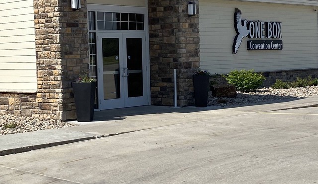 Cobblestone Hotel & Suites – Broken Bow