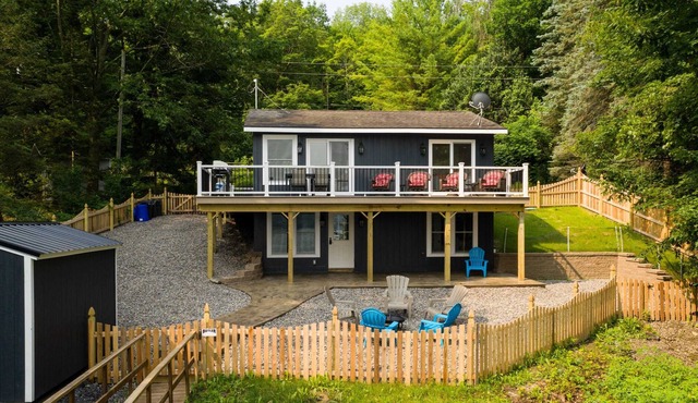COMPLETE RENOVATION! -West side Skaneateles Lake 10-15 minutes from Village in Skaneateles