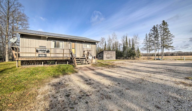 Cornell Home w/Fire Pit & Hunting Access!