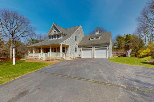 Cotuit Mannor