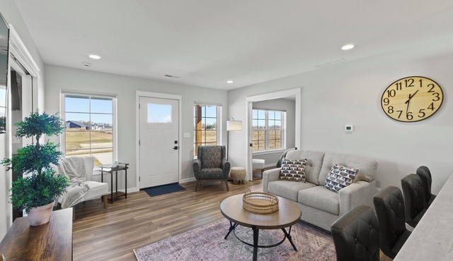 Country Club Cottages - 1701