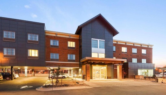 Country Inn & Suites by Radisson, Flagstaff Downtown, AZ