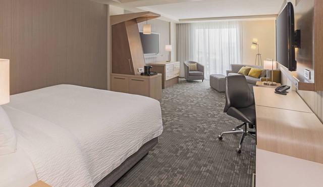 Courtyard by Marriott Burlington