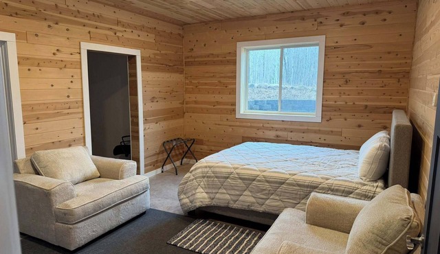 Cozy 2-bed Cedar Studio in Babbitt for Relaxing stay @ Whitetail Estates