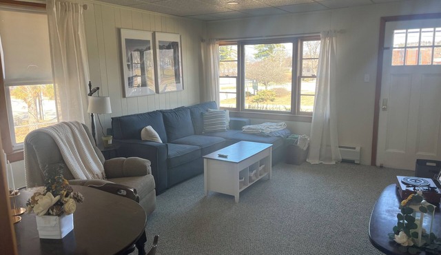 Cozy 3BR House Right Across from the Beach