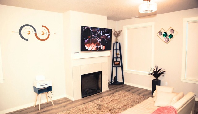 Cozy 3BR Retreat with Modern Comforts