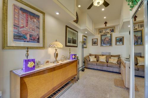 Cozy & Convenient Elmont Retreat w/Patio!