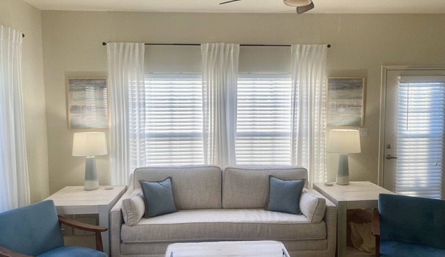 Cozy Monkey Island Townhome - Pool - Gym - Walk To Marina/Lakeside Restaurant