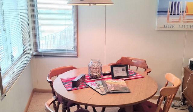 Cozy Studio with a great view of West Lake Okoboji