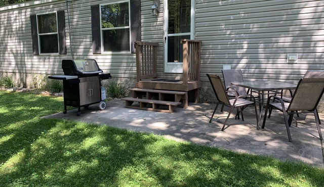 Cozy Up North Townsend, Wisconsin Home - off Archibald Lake