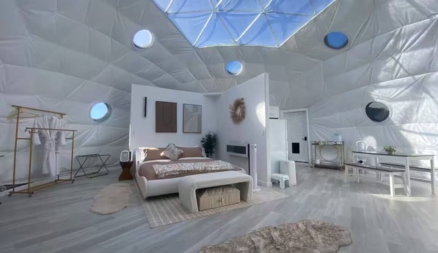 CrestDomes: “Moonlight Milky Way” Luxury Glamping Dome Home near the Sand Dunes