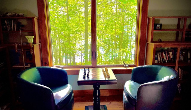 Damariscotta Lakefront 3BR+ in Jefferson